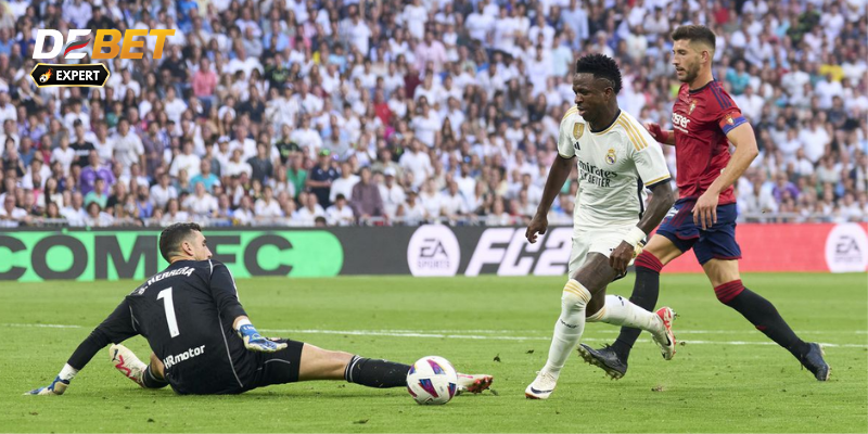 Real Madrid đấu với Osasuna