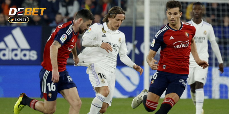 Real Madrid đấu với Osasuna